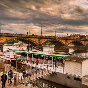 Noc literatury na parníku Vltava 2019